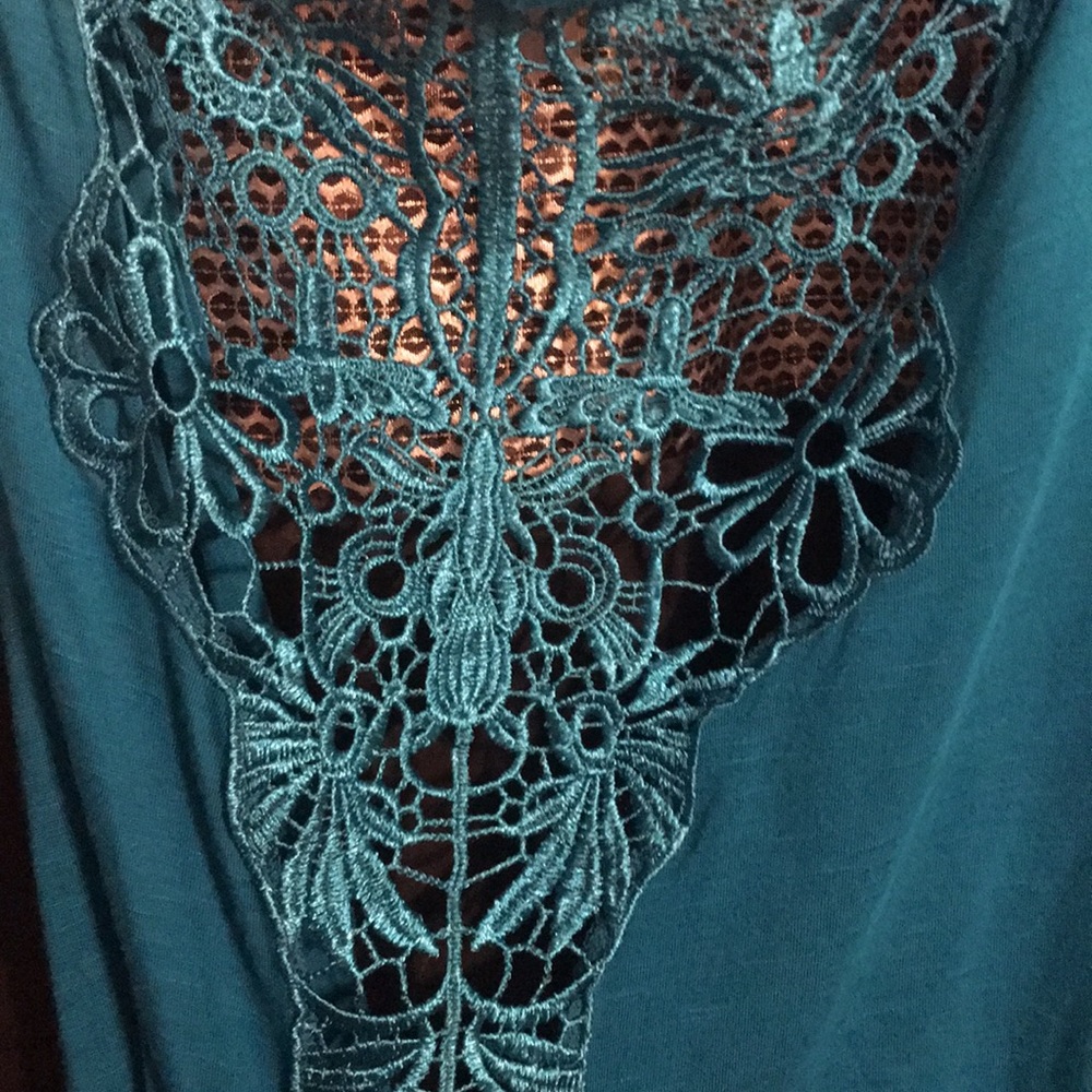 Blouse - Picture 2 of 2